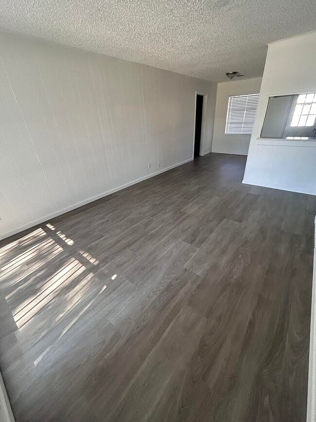 Photo - 2301 Cochran St