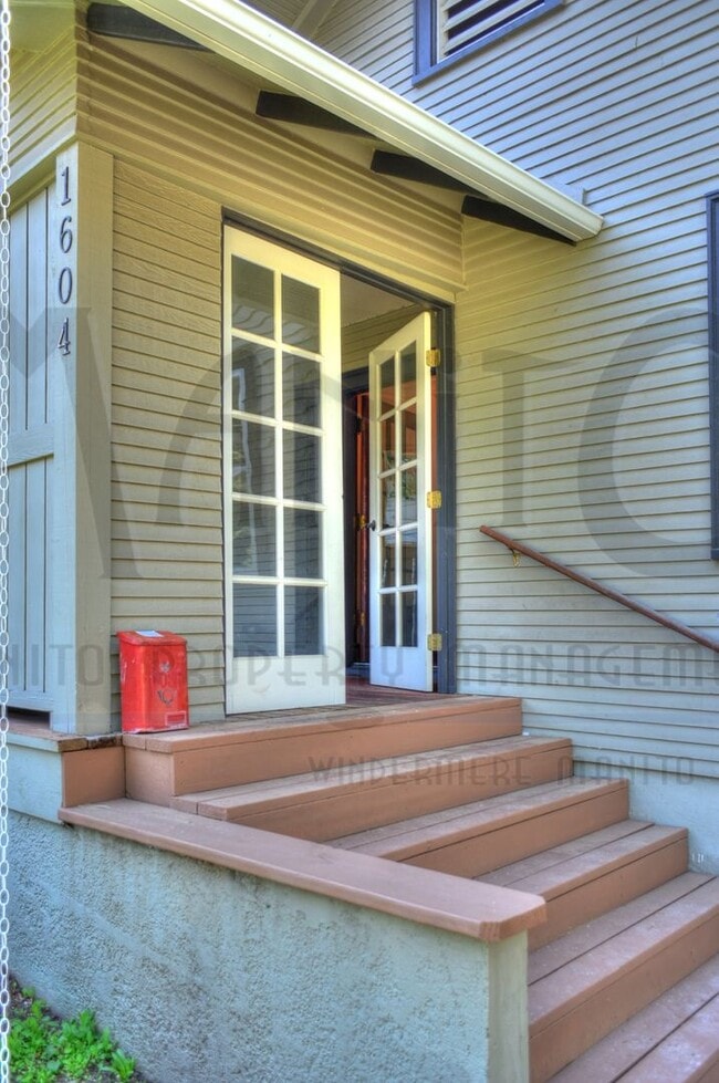 Photo - **COMING SOON** Peaceful Perry District Bungalow