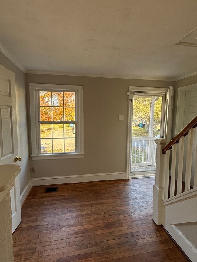 Photo - 3 Bedroom 2 Bath in Garden City