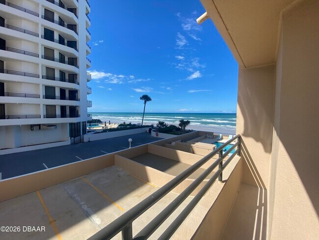 Photo - 3023 S Atlantic Ave Unidad 203