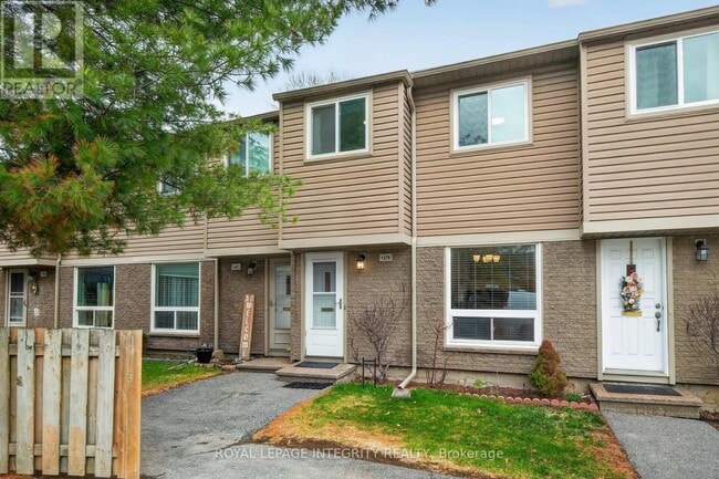 Photo - 1379 Perez Crescent