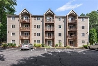 Building Photo - 44 Maria Ave Unit 105