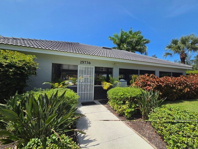 Building Photo - 25727 Lake Amelia Way Unit 202