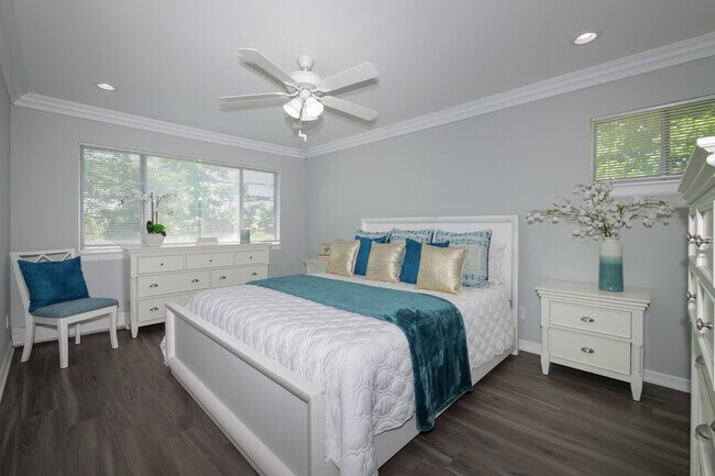 Fairfield Maples at Bay Shore