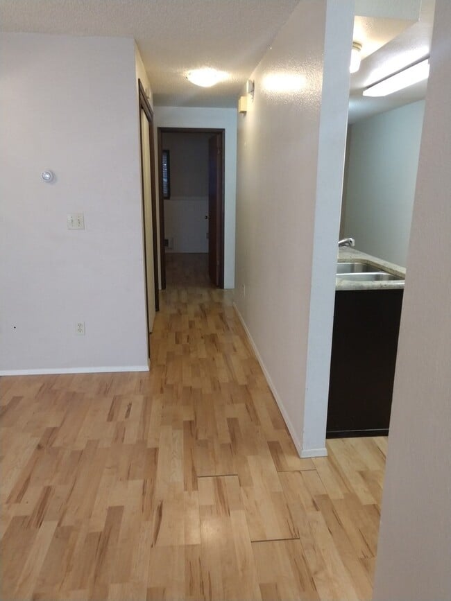 Photo - Sunrise Apartments