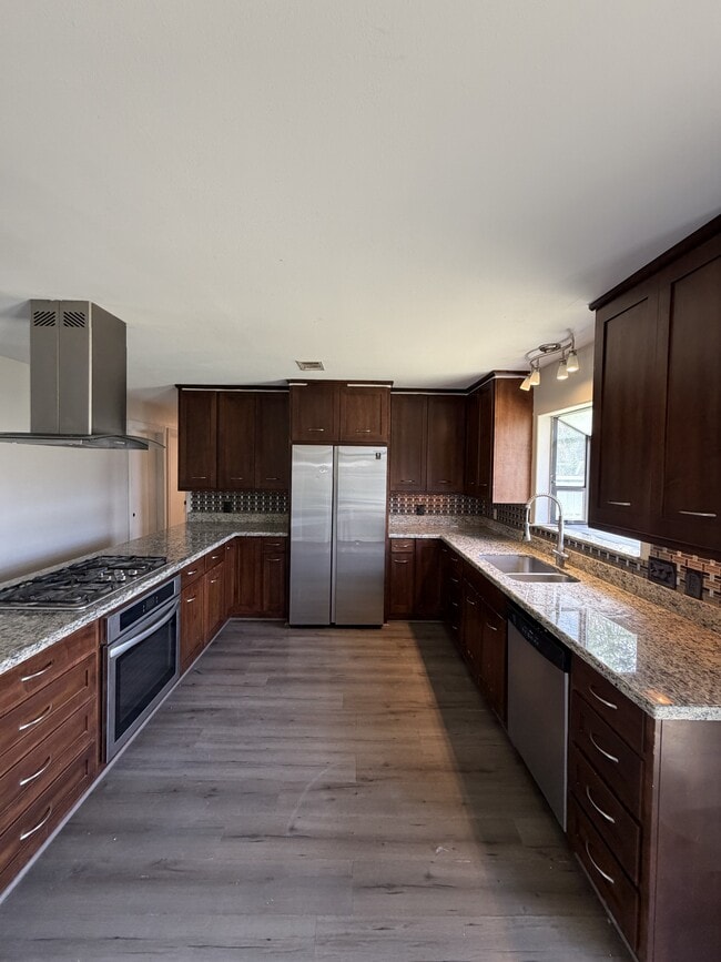 Photo - 4827 12th St