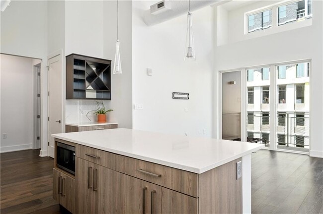 Photo - 775 Juniper St NE Unit 605