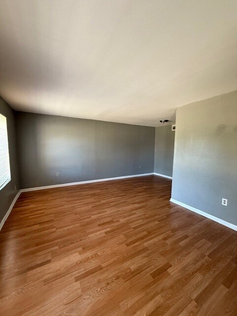 Photo - Charming 1-Bedroom Apartment with Water In... Unit Apt 1