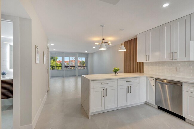 Photo - 4090 Tivoli Ct Unit Apt 208