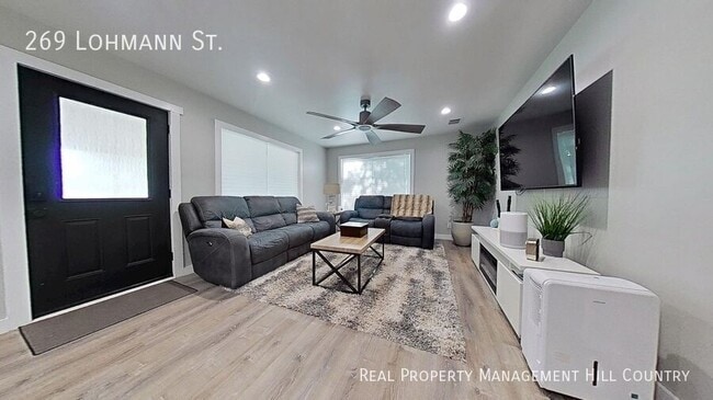 Photo - 269 Lohmann St