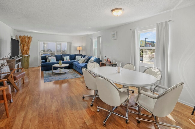 Photo - 2936 Lake Shore Dr Unit 310