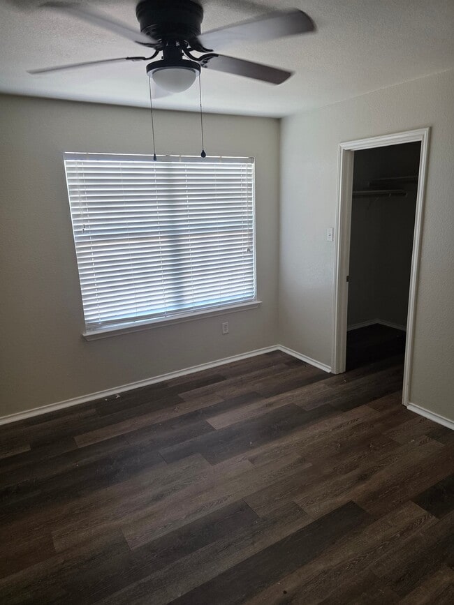 Photo - 5906 Chuckwagon Cir