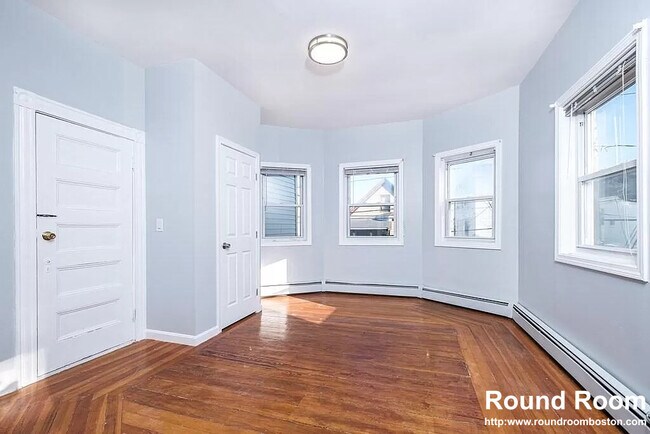 Photo - 28 Moreland St