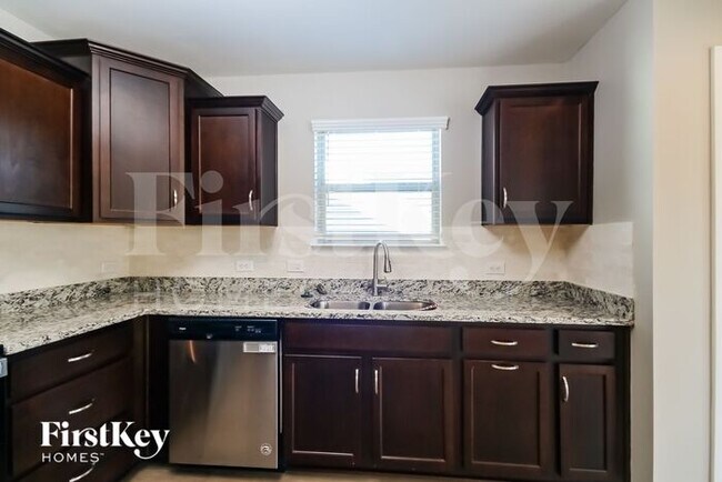 Photo - 10112 Holly Park Dr