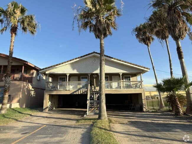 Building Photo - 101 E Capricorn Dr Unit A Rental