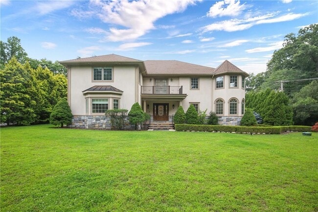 Photo - 193 Saxon Wood Rd House