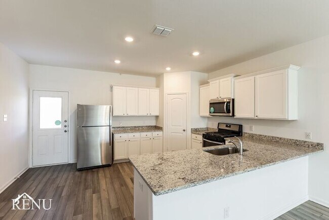 Photo - 10823 Juliette Pass