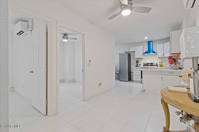 Photo - 4706 Spice St