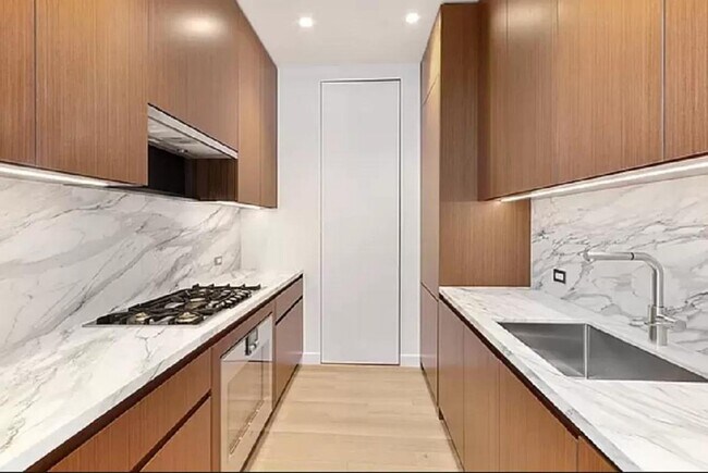 15 E 30th St Unit 23A