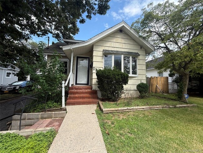 Building Photo - 175 S Brookside Ave