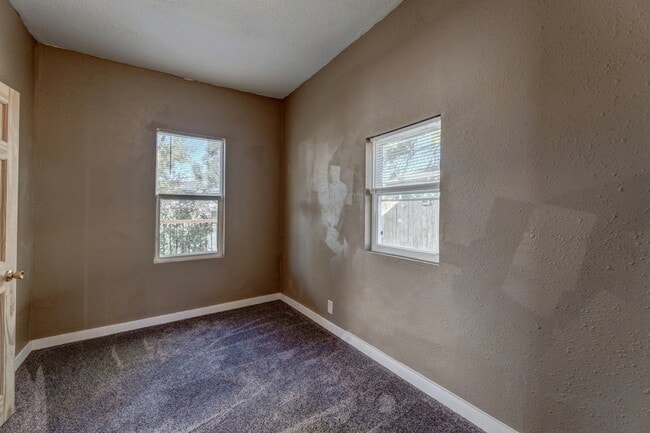 Photo - 812 Allen Ave