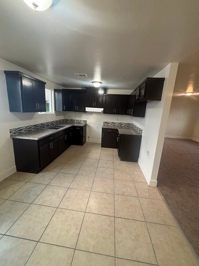 Photo - 232 W 91st St Townhome