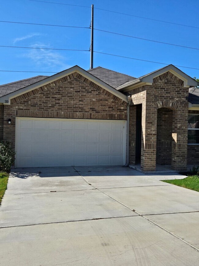 Photo - 4-Bedroom Home for Lease – Hutto, TX