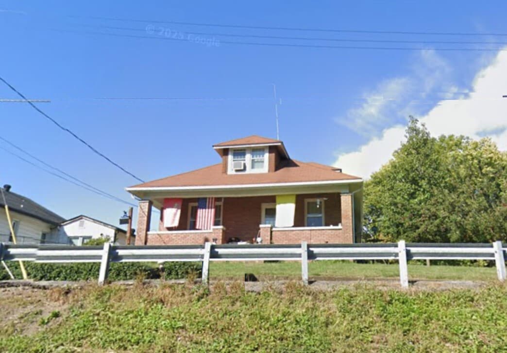 Photo - 307 N Clinton St