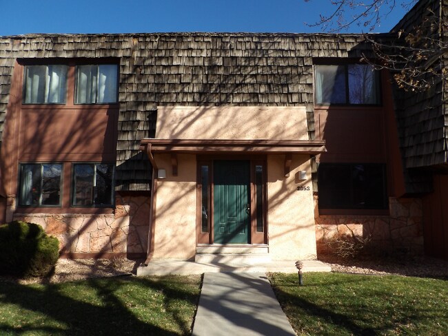 Photo - 2953 Mesa Rd Townhome