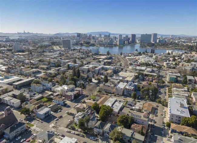 Photo - 1805 8th Ave Unidad #4