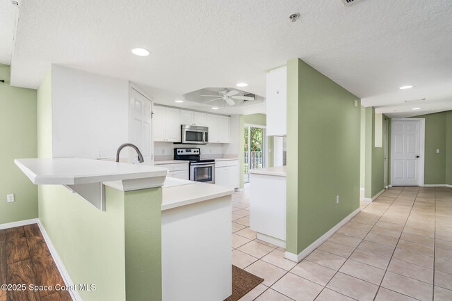 Photo - 8921 Lake Dr Unit 206