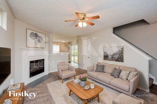 Photo - 345 Lakeside Cir