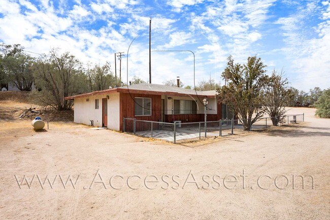 Photo - 18499 Shay Rd Unit 1