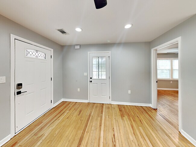 Photo - 1770 Springview Rd NW