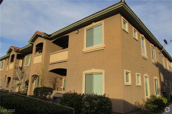 Building Photo - 3504 Desert Cliff St Unit 202 Rental