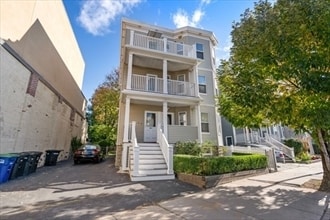 Building Photo - 811 Somerville Ave Unit 2L