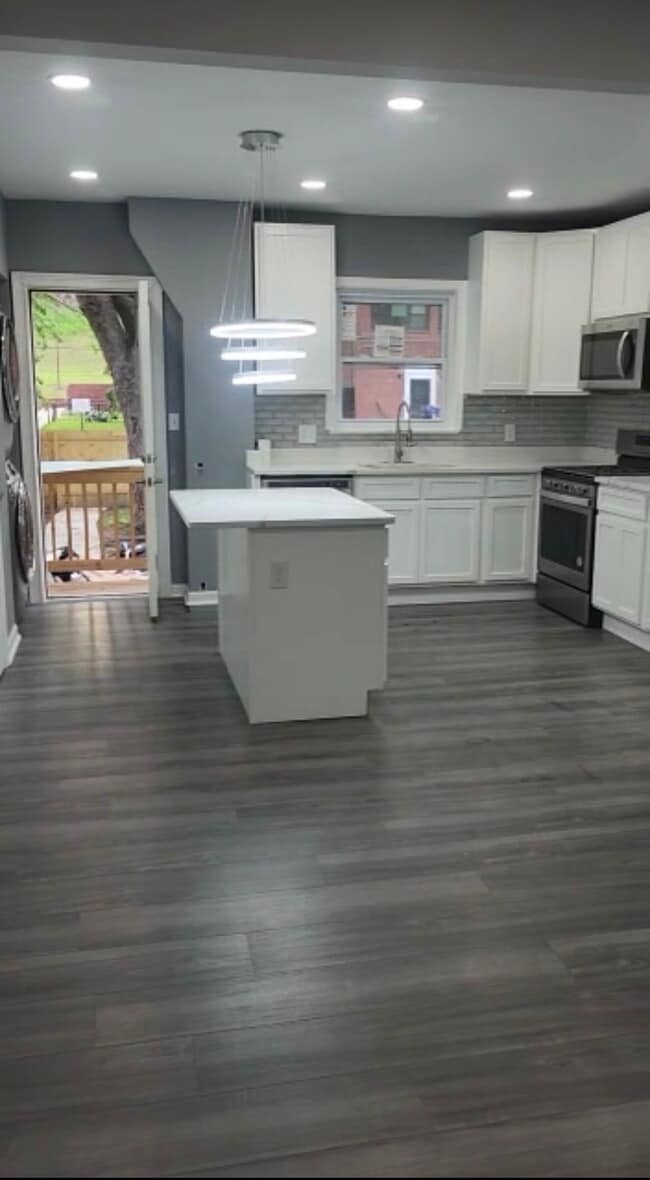 Photo - 416 Division Ave NE Unidad Beautiful Renovated 3bed