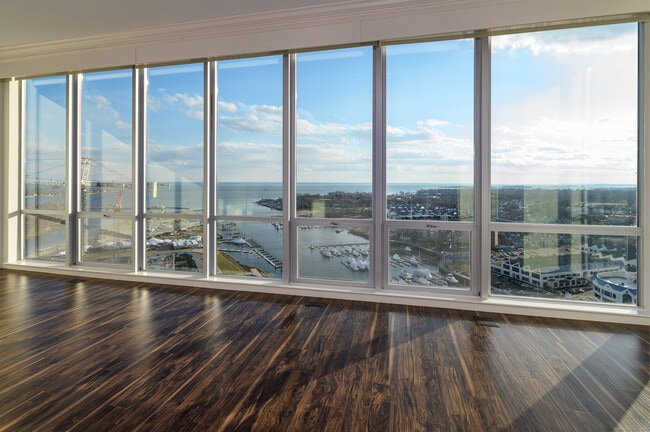 Photo - 1 Hbr Pt Rd Unit 1