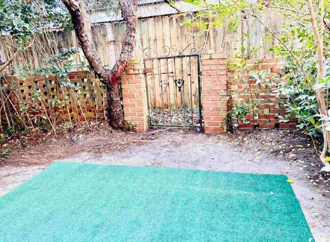 Photo - 513-565 65th Ave N