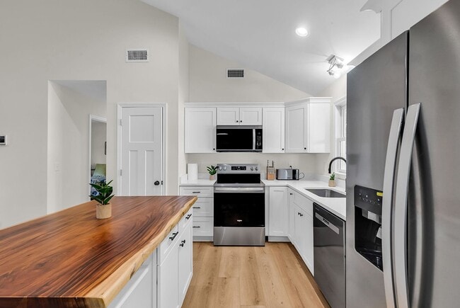 Photo - 2408 Causey Dr