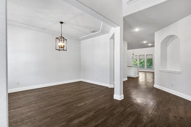 Photo - 4512 Sage Ln