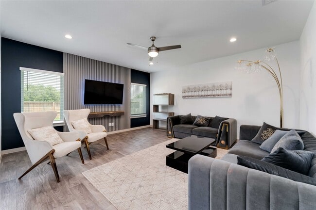 Photo - 12812 Barnsbury Ln