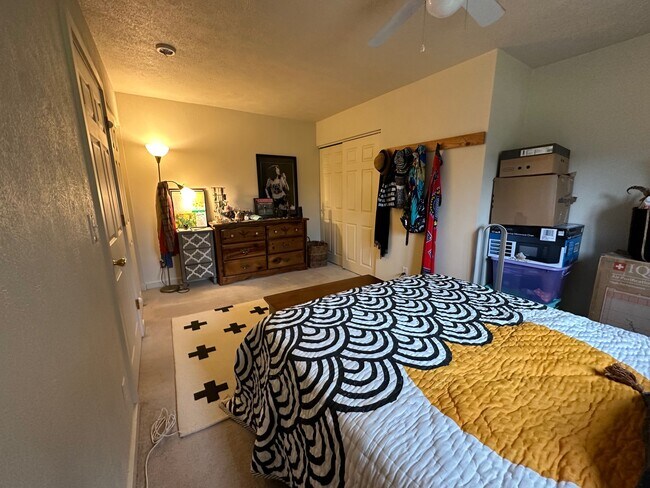 Photo - 17520 6 Mile Rd