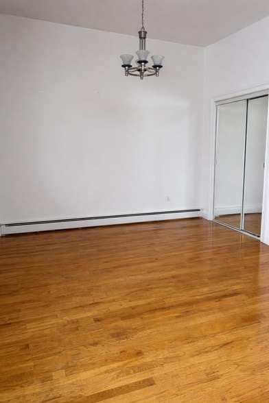 Photo - 163 Christopher Columbus Dr