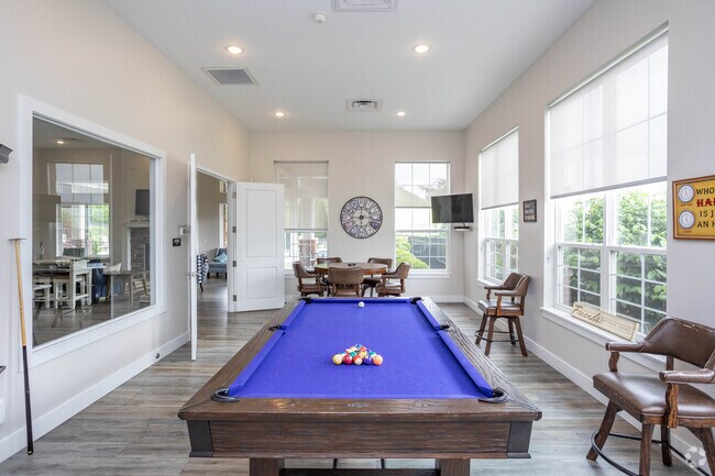 Sala de juegos - The Flats at Summit Station