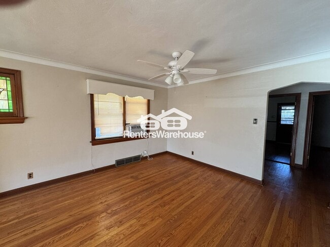 Photo - 6155 Lucille Ave