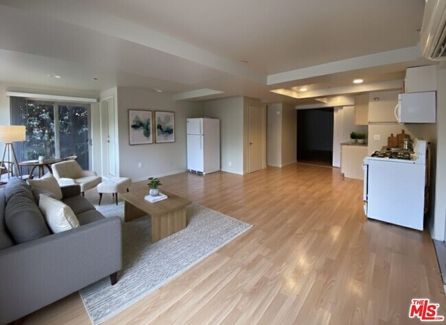 Photo - 1186 W 36th St Unit 1