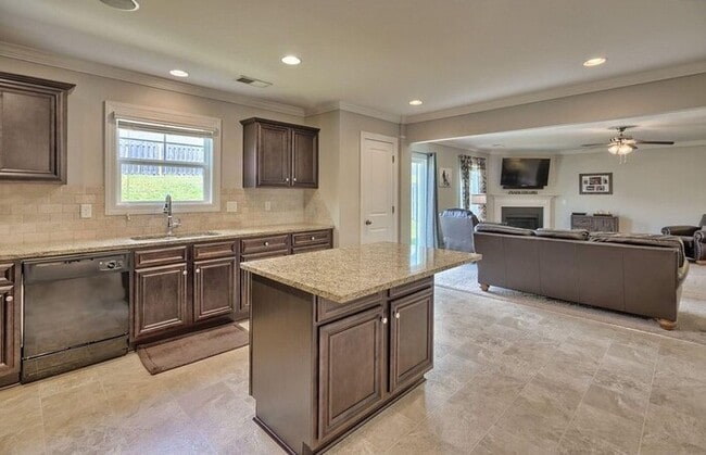 Photo - Spacious home for big families