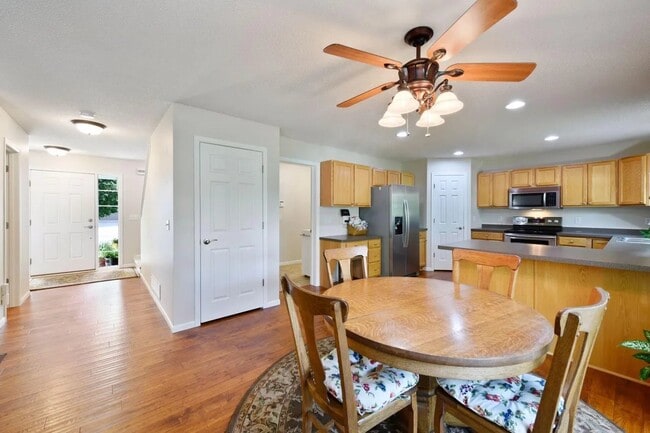 Photo - 13785 Hill Pl Dr