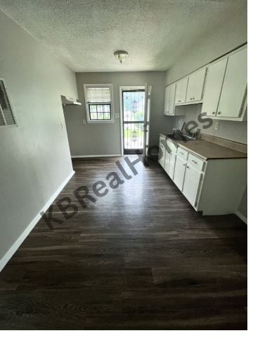 Photo - 6 E McKellar Ave